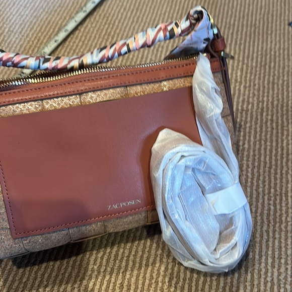 NWT ZAC POSEN zip top crossbody in cork auburn color - Picture 9 of 12